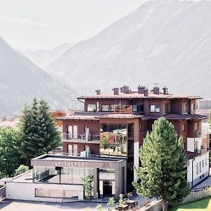 Arx Guesthouse
